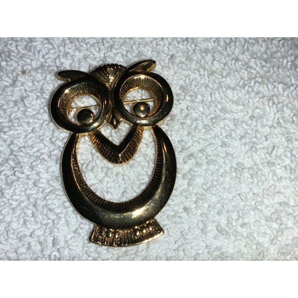 Gold Tone Owl Brooch Pin